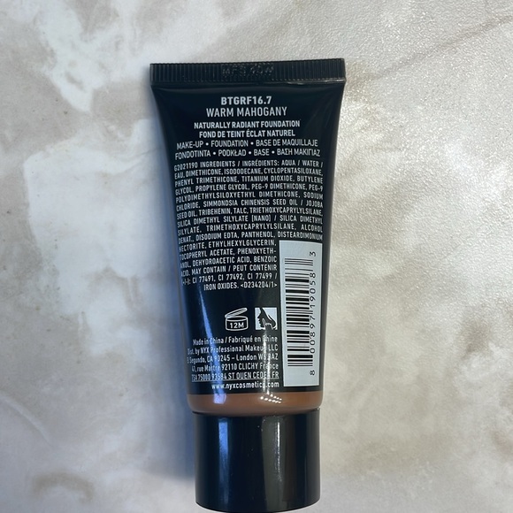 Nyx born to glow foundation - Picture 2 of 2